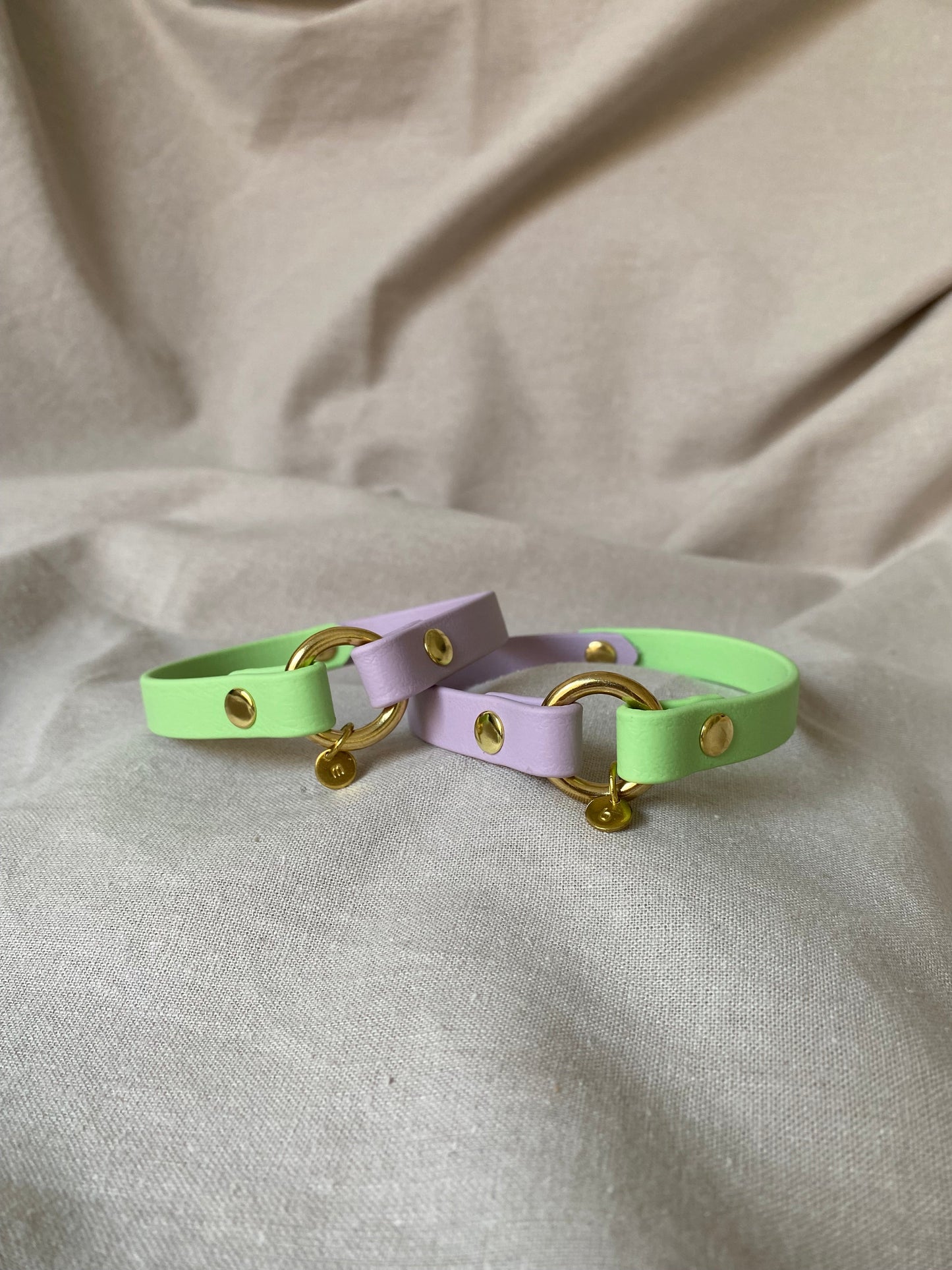 Collar ID a dos colores a elección