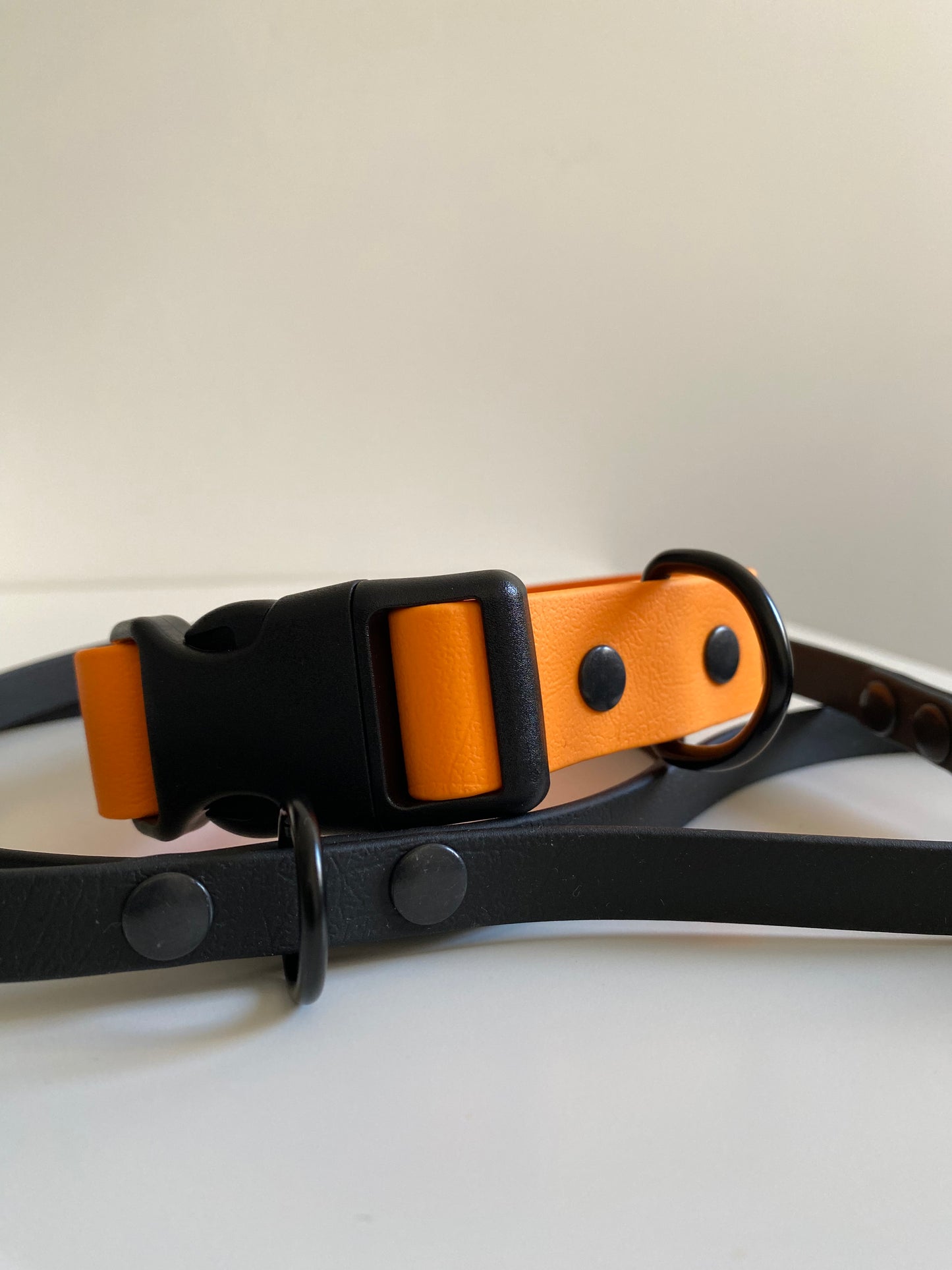 adjustable click collar