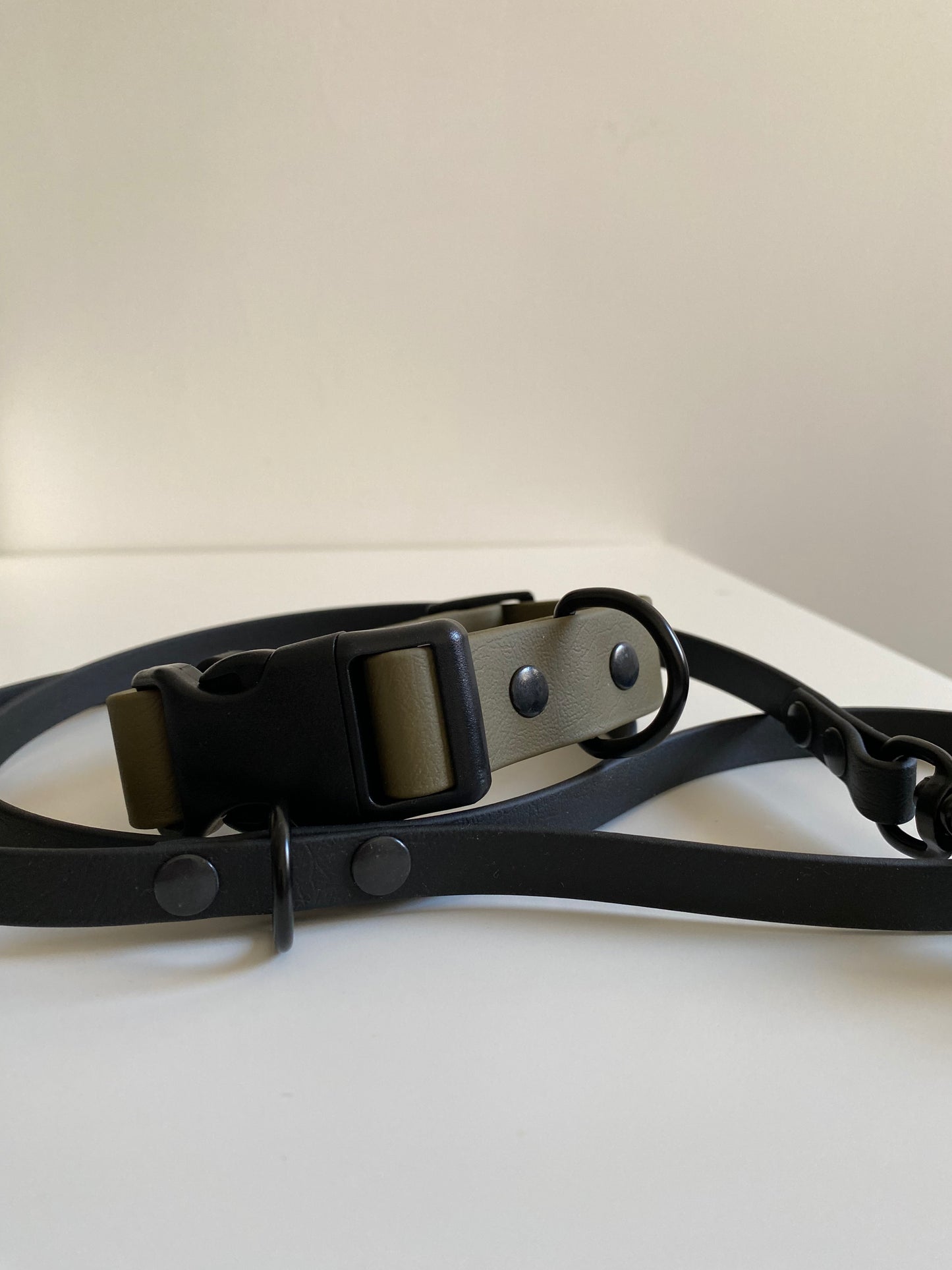 adjustable click collar
