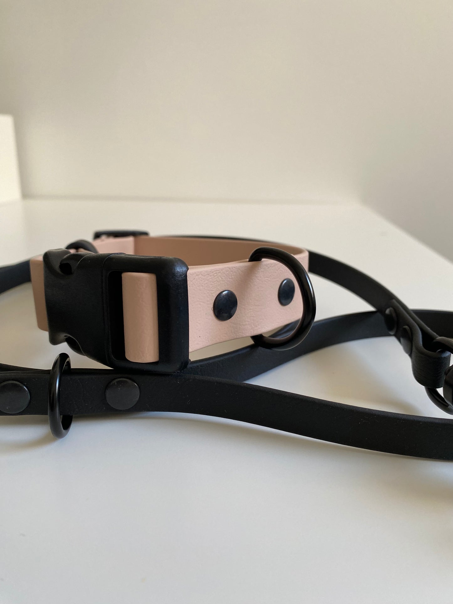 adjustable click collar